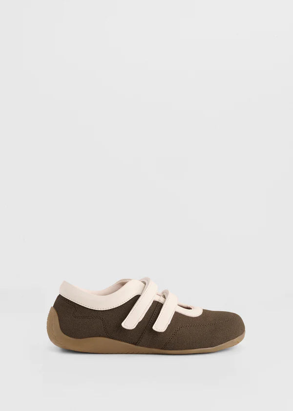 Tenis Darcy Café