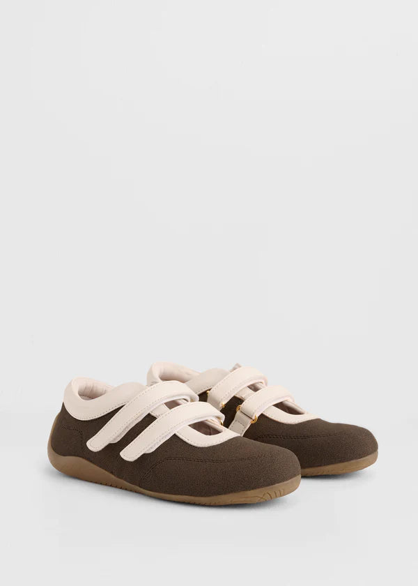 Tenis Darcy Café