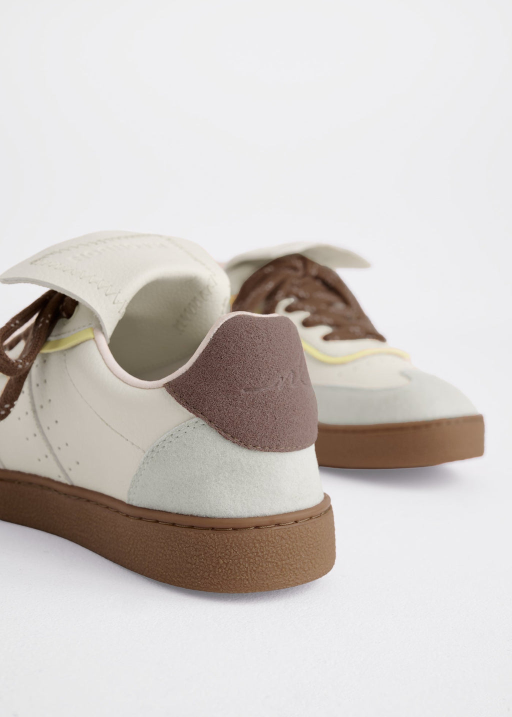 Tenis Manchester Marfil